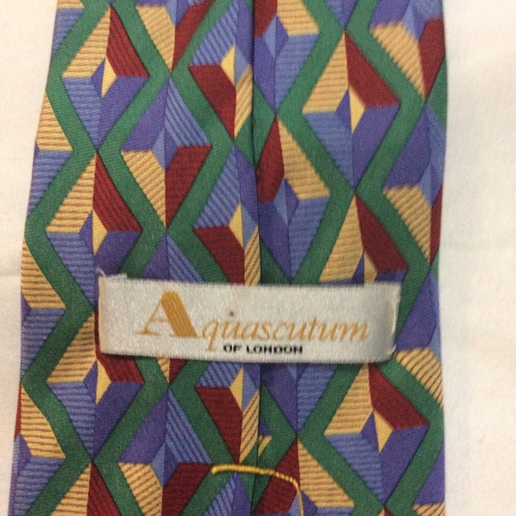 Aquascutum of London tie - Picture 3 of 4